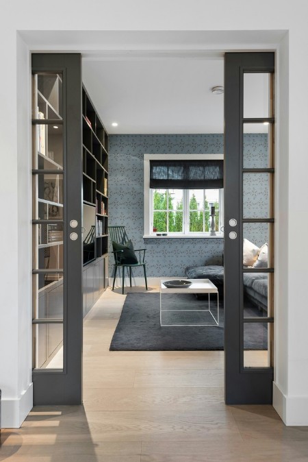 Picture of Väriyhdistelmä Leaves and round sprigs in Blue - 1032901-03 - 10533-01